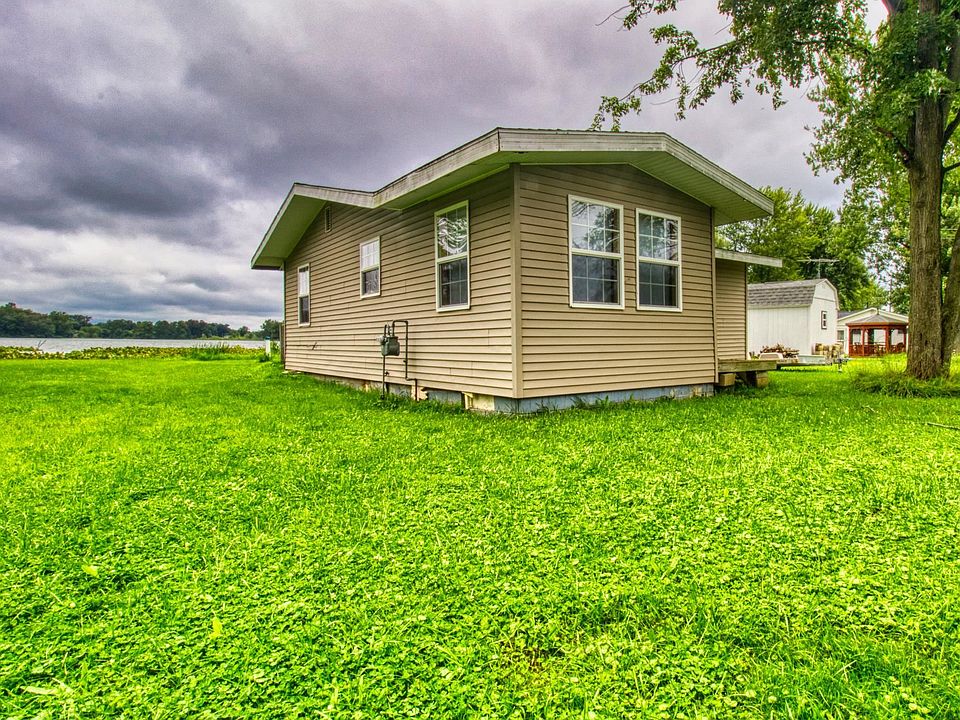 8861 S Jannie Ln, Silver Lake, IN 46982 | MLS #202634624 | Zillow