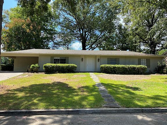 2nd image of 518 Oakwood Dr