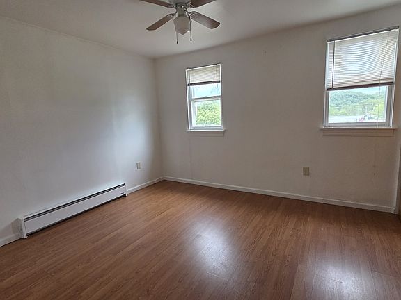 5th image of 2038 Constitution Blvd APT C