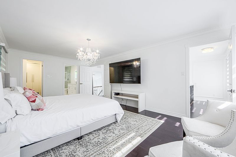 Toronto House for rent - 4 Bedrooms — photo 10