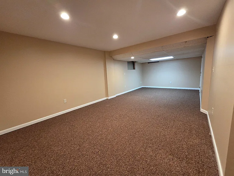 212 Fairhill Dr — Photo 24