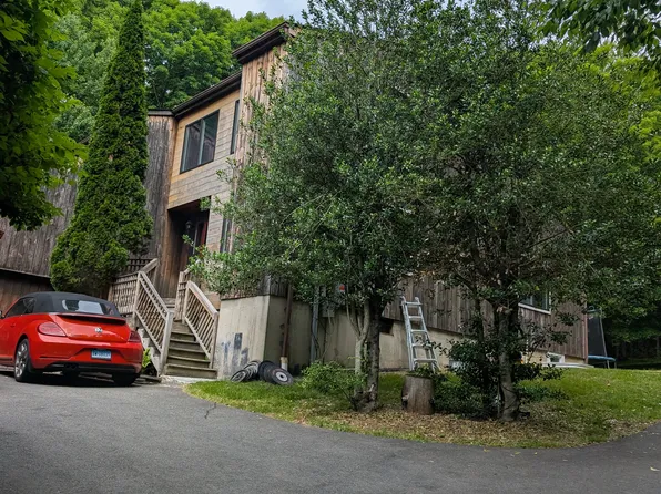 49 Pine Mountain Rd, Ridgefield, CT 06877