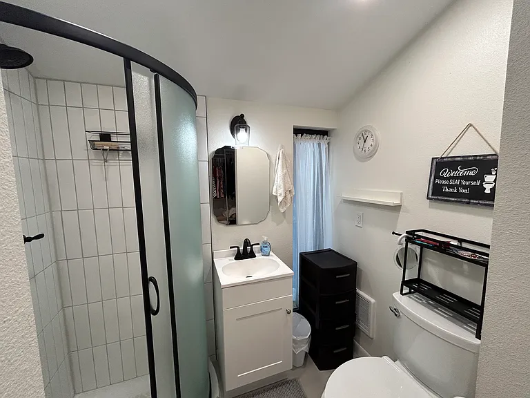 1422 N Arcadia St — Photo 10