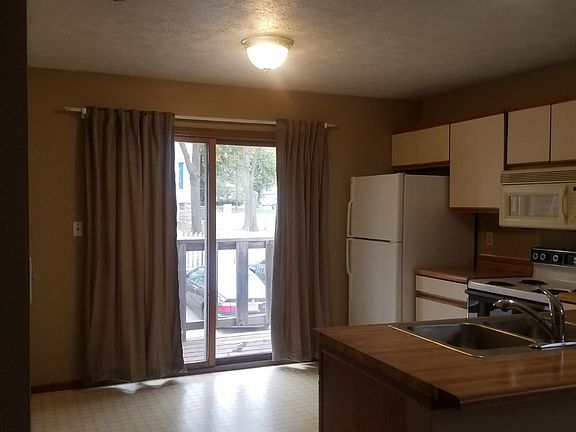 4th image of 240 S 26th St APT 1