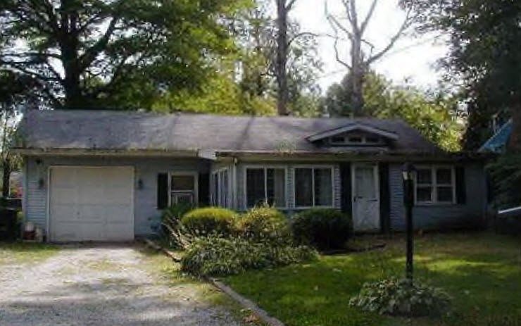2nd image of 1565 Saint John Dr