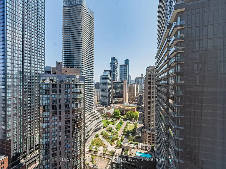 1001 Bay St #2709 — Photo 24