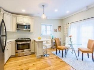 2 Walsh Pl #6, Boston, MA 02109