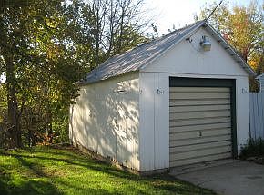 5th image of 949 Cliff St