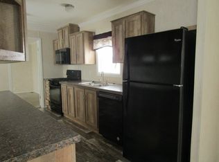 5810 N Holly St, Kansas City, MO 64118