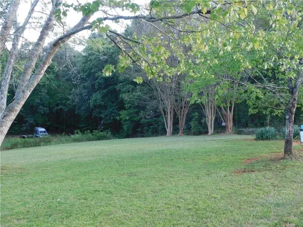 180 Irvin Dr, Dawsonville, GA 30534