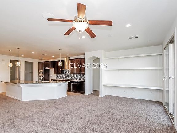 4th image of 692 Suguaro Bluffs St