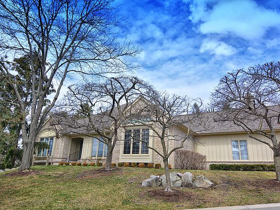 2nd image of 2420 Hickory Glen Dr #1