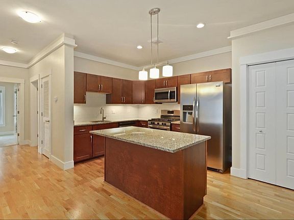 Open Kitchen
