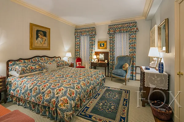 Sold by Fox Residential Group | media 17