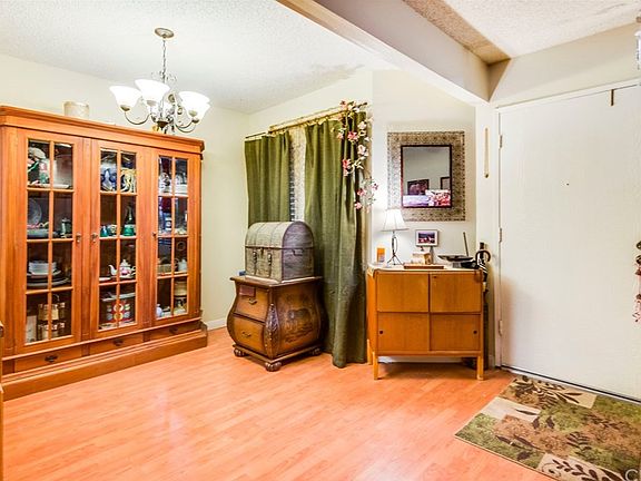 3rd image of 21638 Belshire Ave APT B
