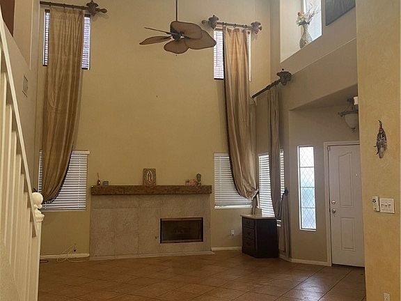 4th image of 4011 Radbourne Ave