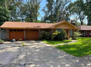 6906 White Oak Cv, White Hall, AR 71602