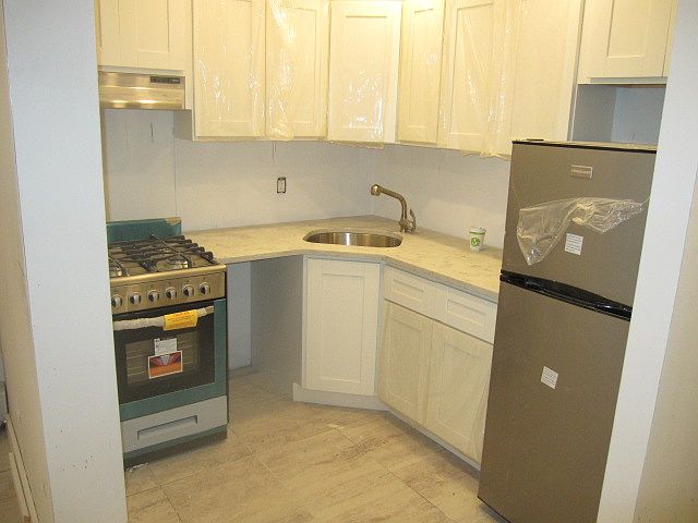 1st image of 3145 30th St #1