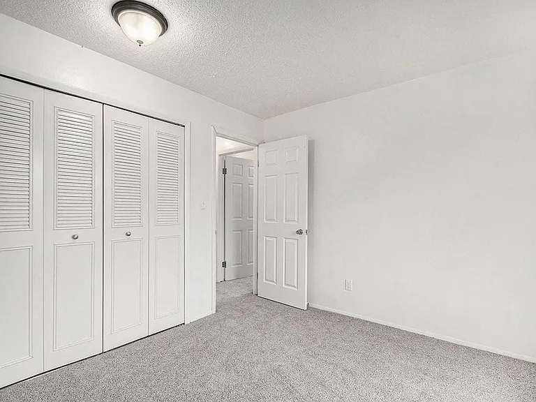 Normandy Village Apartments — Photo 63