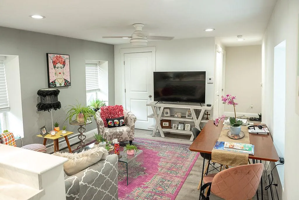 1409 Atlantic Highway, Apt 7 — Photo 1