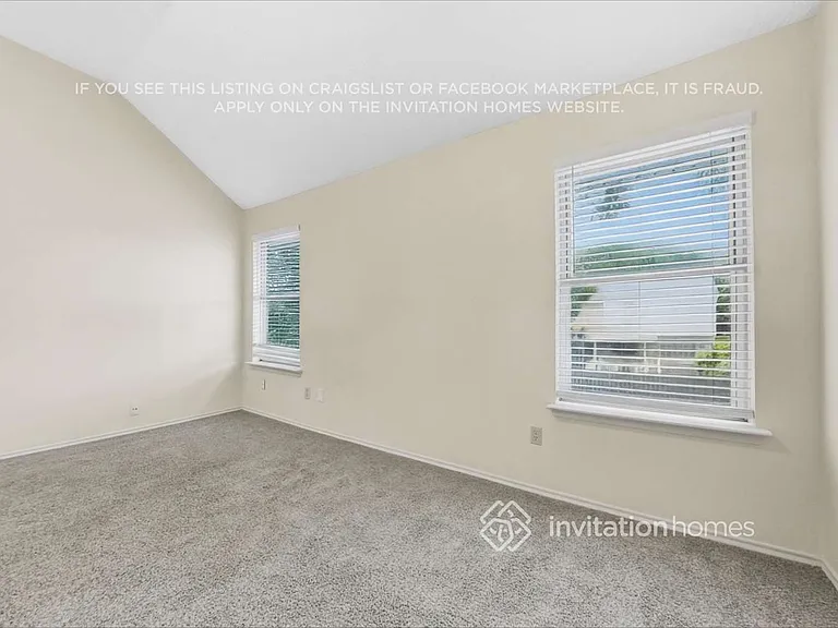 10514 Wayward Wind Ln — Photo 21
