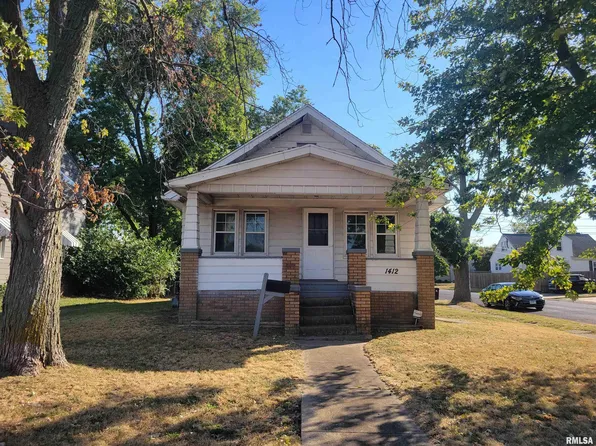 1412 W Forrest Hill Ave, Peoria, IL 61604