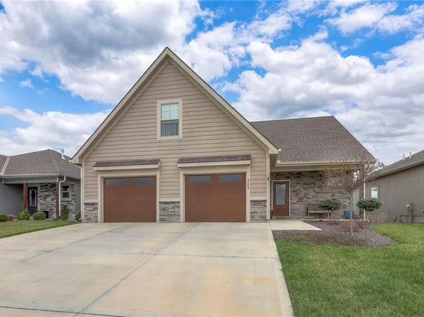4905 Shady Bend Rd, Leavenworth, KS 66048