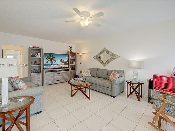 2nd image of 800 SW 11th Ave APT 9A