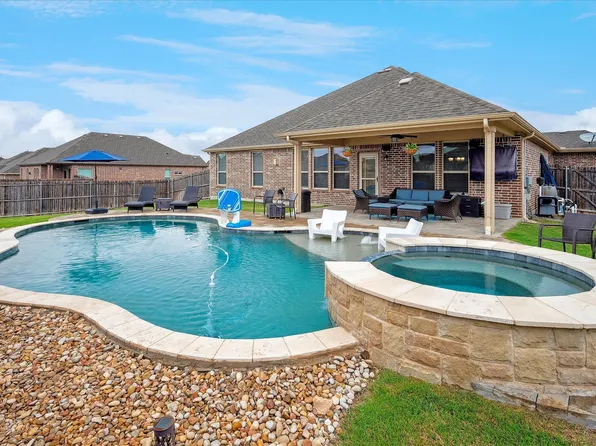 3039 Maverick Dr, Forney, TX 75126