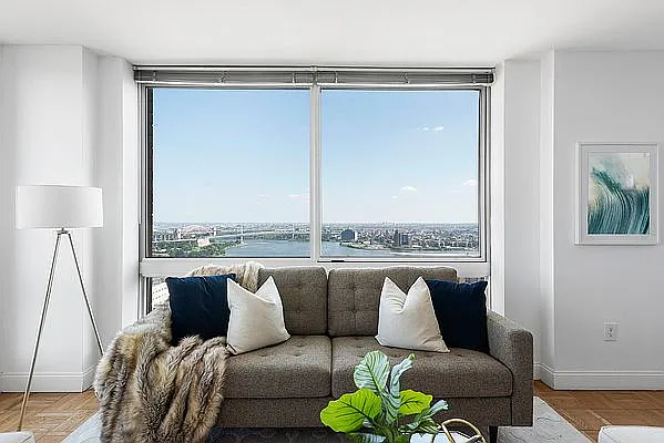 Rented by Compass | media 4