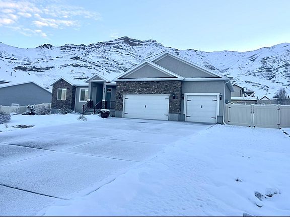 2nd image of 8544 N Lakeshore Dr