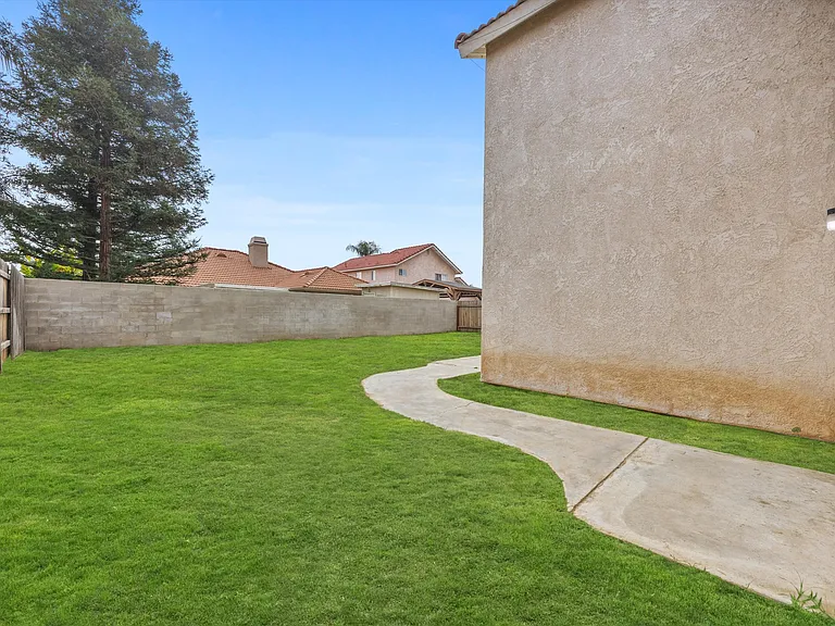 11013 Bahia Ct — Photo 31