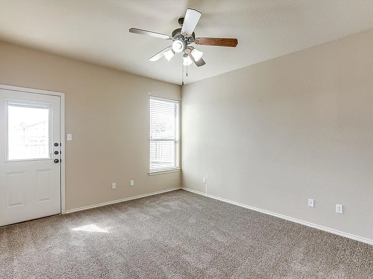 1120 Brendon Lee Ln #1120 — Photo 12