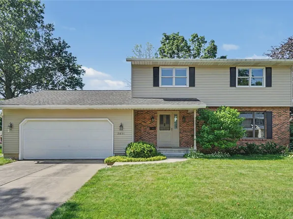 2851 27th Ave, Marion, IA 52302