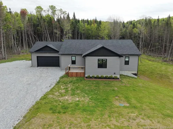 130 Lake Rd S, Upham, NB E5N 3J1