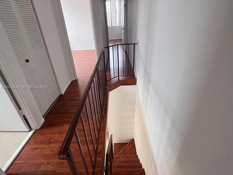 1074 W 38th St #32 — Photo 15