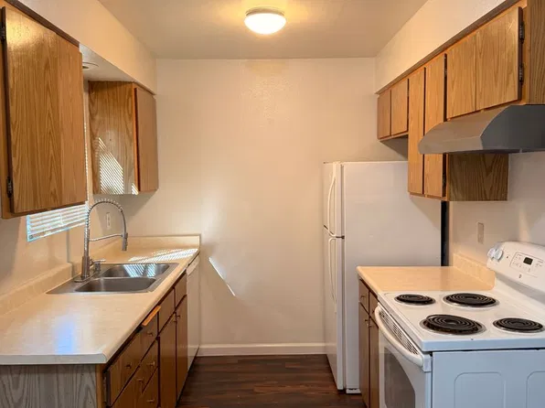 3048 Catalpa Ct Unit 1-4, Redding, CA 96002