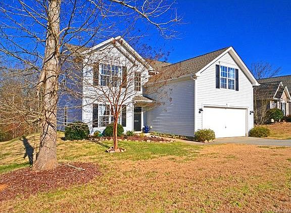 3rd image of 8251 Chatsworth Dr