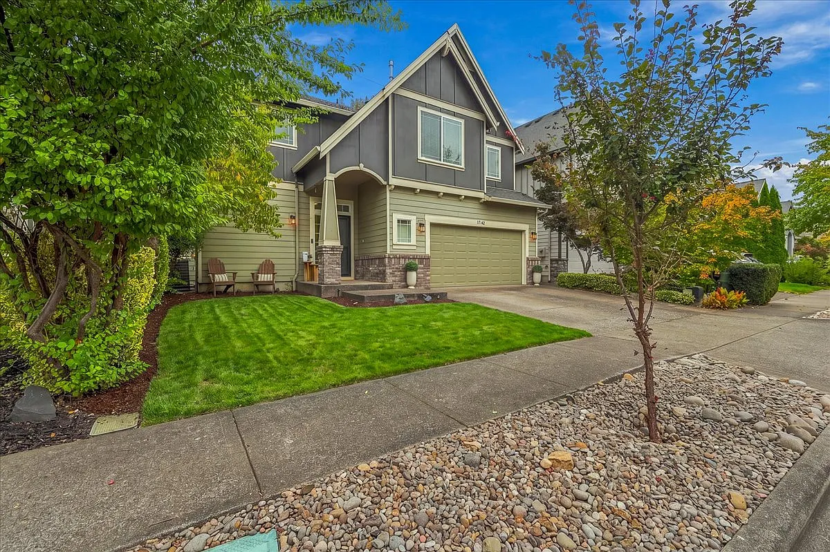 4 bed, 2.5 bath, 1908 sqft, $3,500 — Photo 4