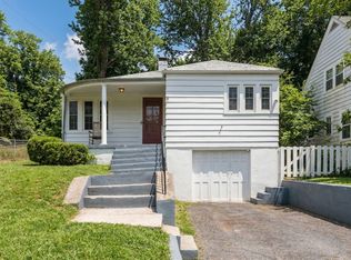 907 N Coalter St, Staunton, VA 24401