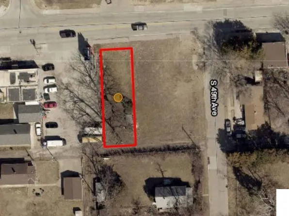 Q St, Omaha, NE 68117