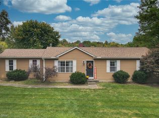 2621 Vanderhoof Rd, Barberton, OH 44203