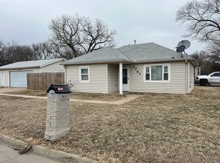 1761 S Richmond Ave, Wichita, KS 67213