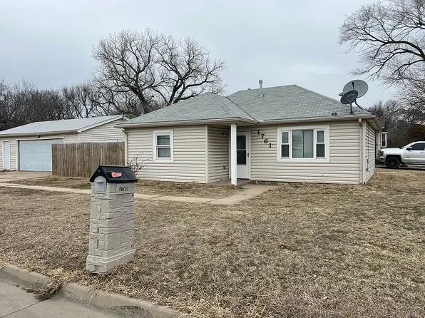 1761 S Richmond Ave, Wichita, KS 67213