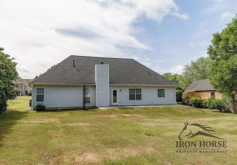 379 Beech Hollow Trl — Photo 35
