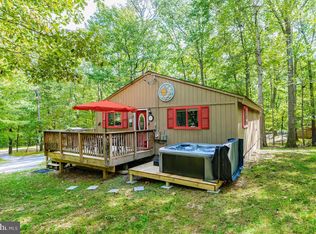 215 Pileated Woodpecker Ln, Hedgesville, WV 25427