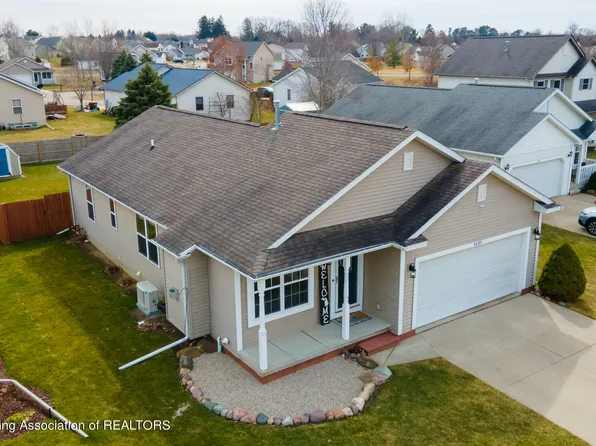 4409 Yarrow Dr, Holt, MI 48842