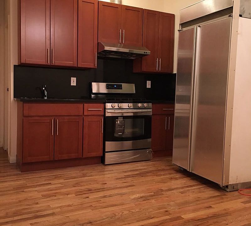 1st image of 116 Stanton St APT 1