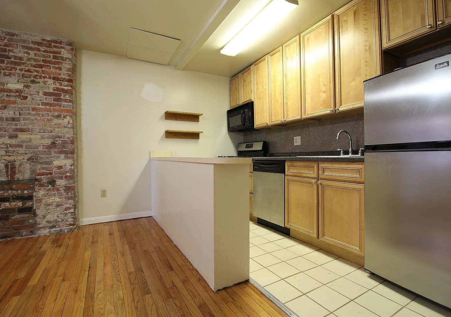 320 S 15th Street — Photo 4
