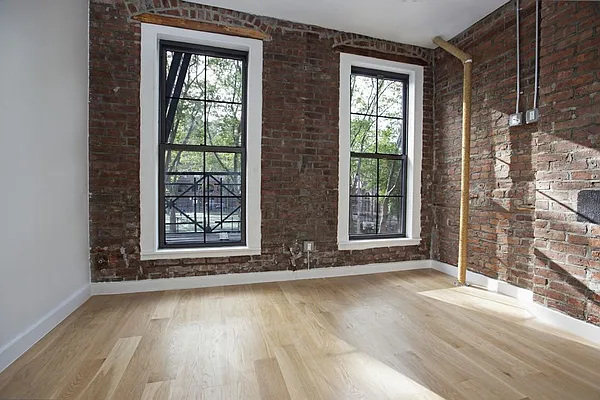 Rented by REAL New York | media 28